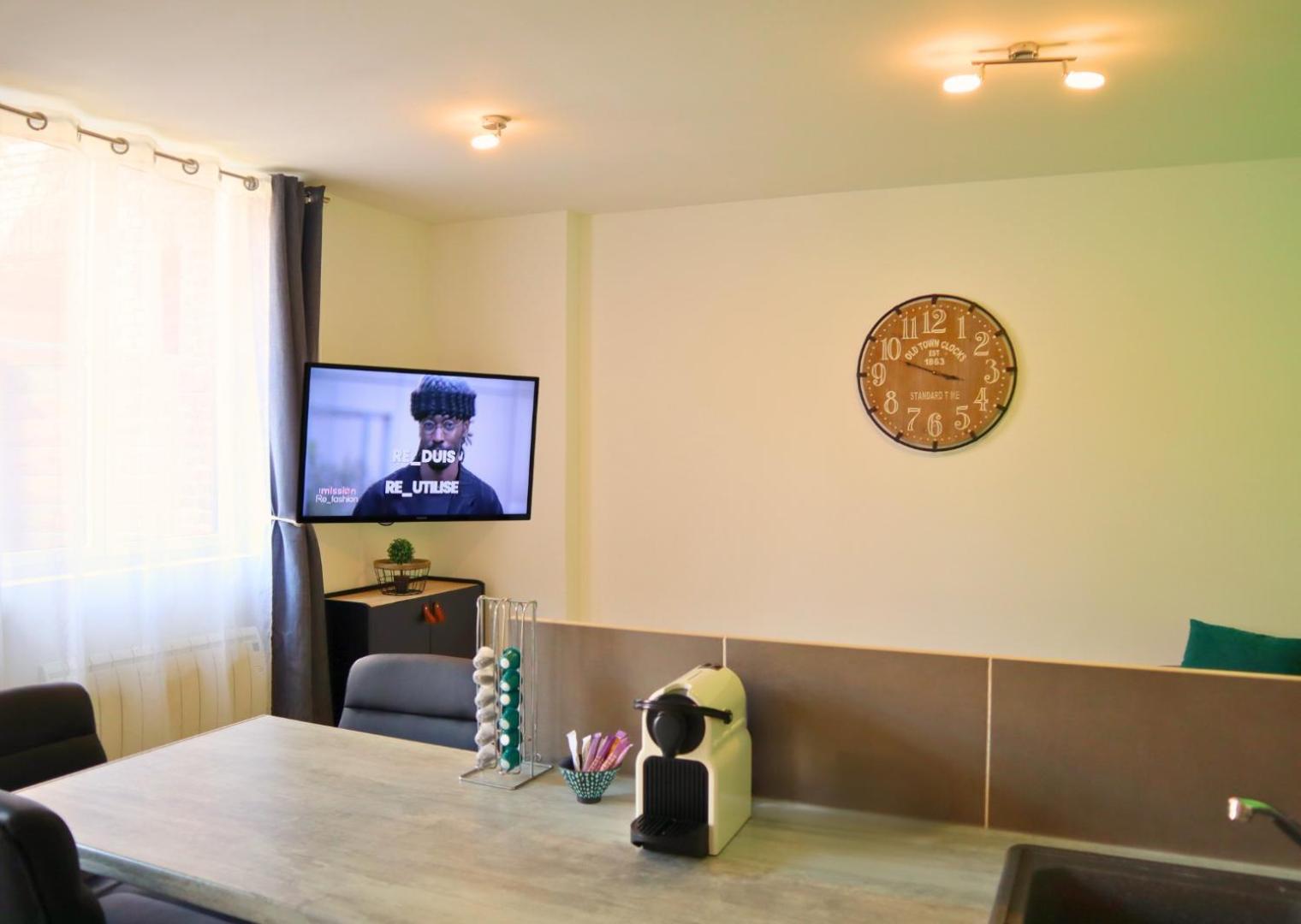 Appartement - Parking Prive Gratuit, Proche Centre-Ville Et Gare De Saint-Omer 圣奥梅尔 外观 照片