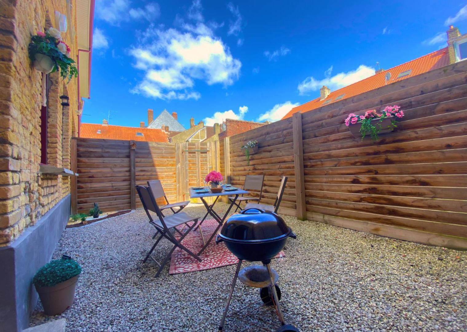 Appartement - Parking Prive Gratuit, Proche Centre-Ville Et Gare De Saint-Omer 圣奥梅尔 外观 照片