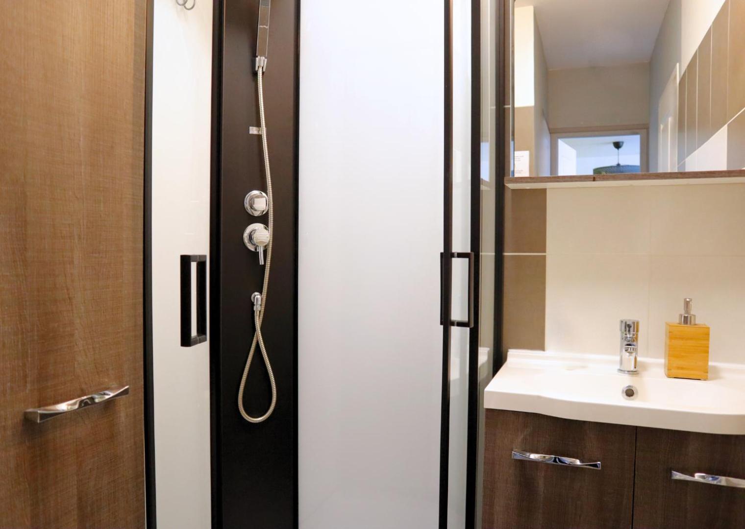 Appartement - Parking Prive Gratuit, Proche Centre-Ville Et Gare De Saint-Omer 圣奥梅尔 外观 照片