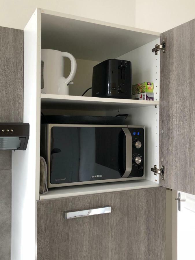 Appartement - Parking Prive Gratuit, Proche Centre-Ville Et Gare De Saint-Omer 圣奥梅尔 外观 照片